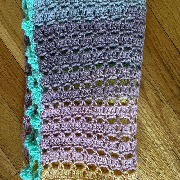 Hand Crocheted Blanket / Baby Blanket / Lap Blanket - Picture 9 of 10